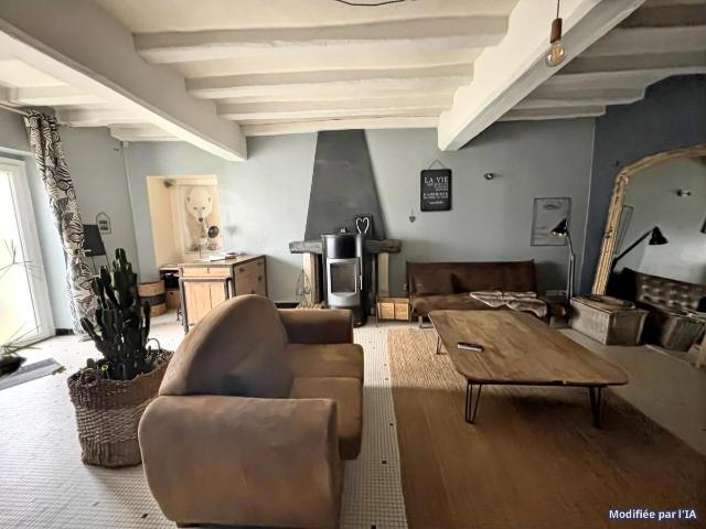 Maison vente à Saumur, Cheviré-le-rouge