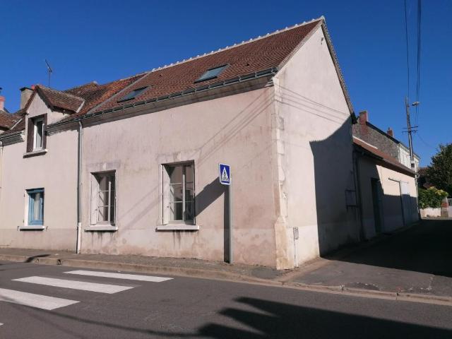 Maison vente à Loches, Descartes