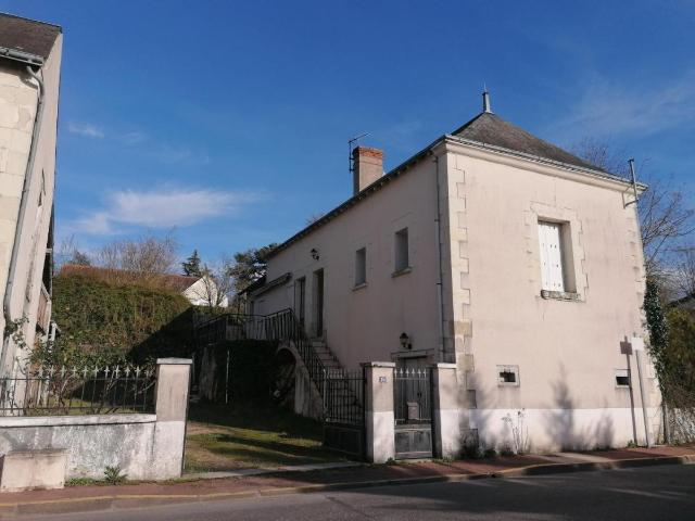 Maison vente à Loches, Descartes