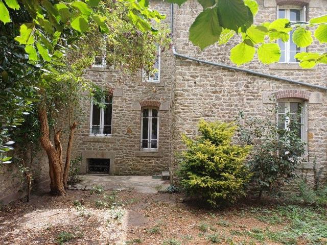 Maison vente à Dinan, Bretagne