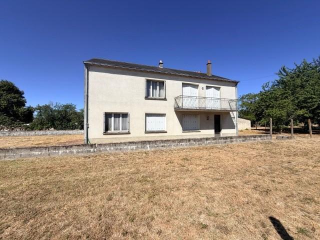 Maison vente à Saumur, Distré