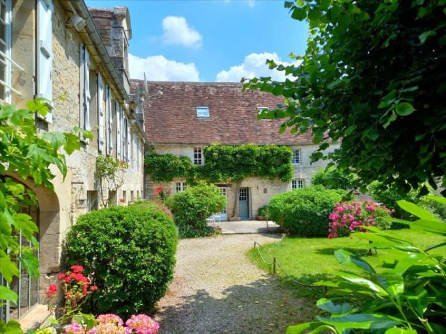 Maison vente à Caen, Normandie