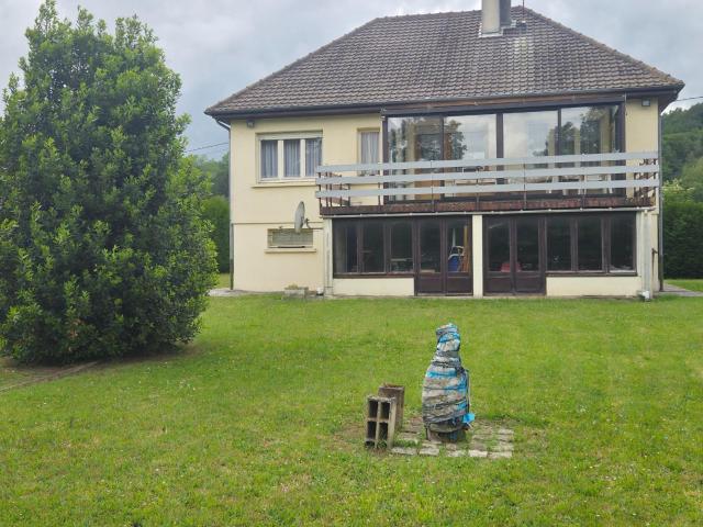 Maison vente à Laon, Festieux