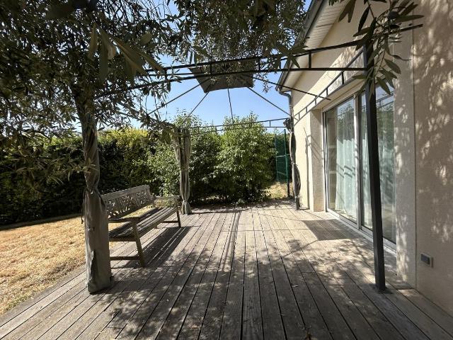 Maison vente à Laval, Forcé