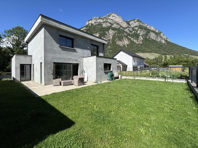 Maison vente à Chambéry, Francin