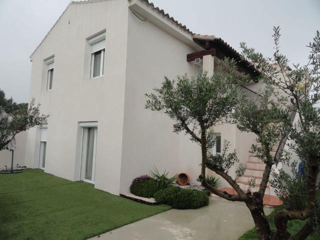Maison vente à Nîmes, Garons