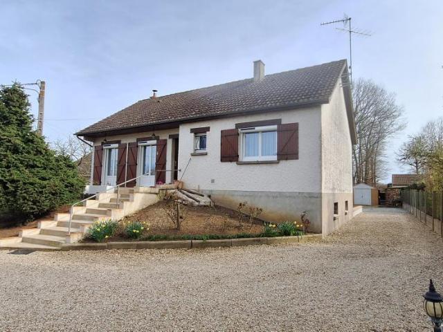 Maison vente à Avallon, Girolles