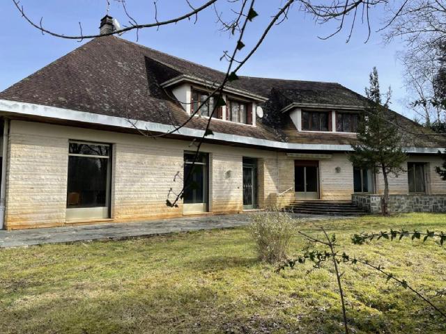 Maison vente à Nontron, Javerlhac-et-la-chapelle-saint-robert