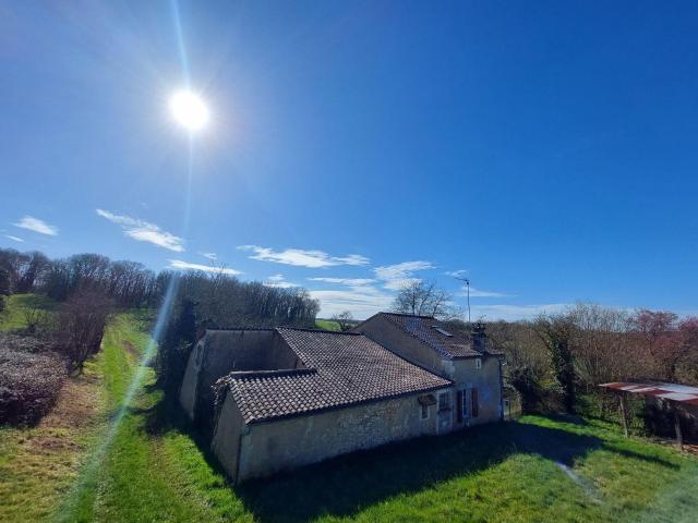 Maison vente à Nontron, Javerlhac-et-la-chapelle-saint-robert