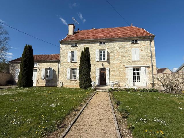 Maison vente à Montbard, La Chaume