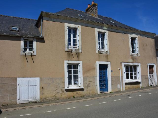 Maison vente à Château-Gontier, La Cropte