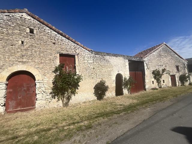 Maison vente à Chinon, La Tour-saint-gelin
