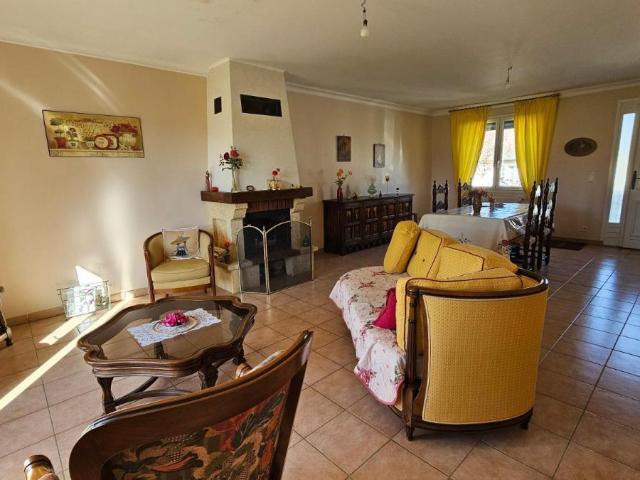 Maison vente à Vendôme, La Ville-aux-clercs