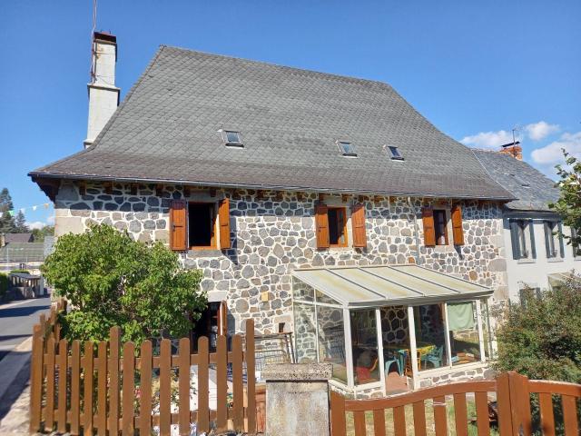 Maison vente à Saint-Flour, Lacapelle-barrès