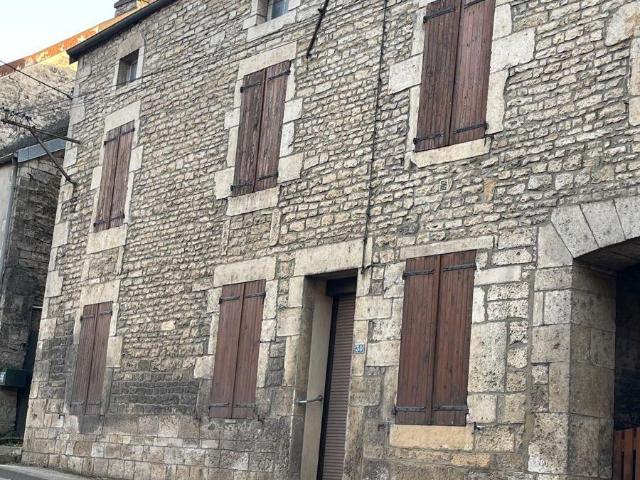 Maison vente à Montbard, Laignes