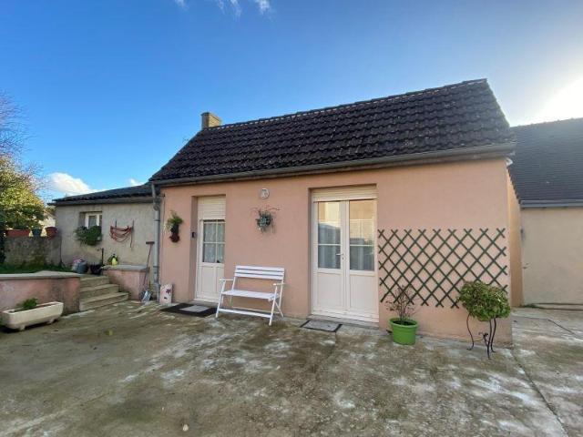 Maison vente à Mamers, Lamnay