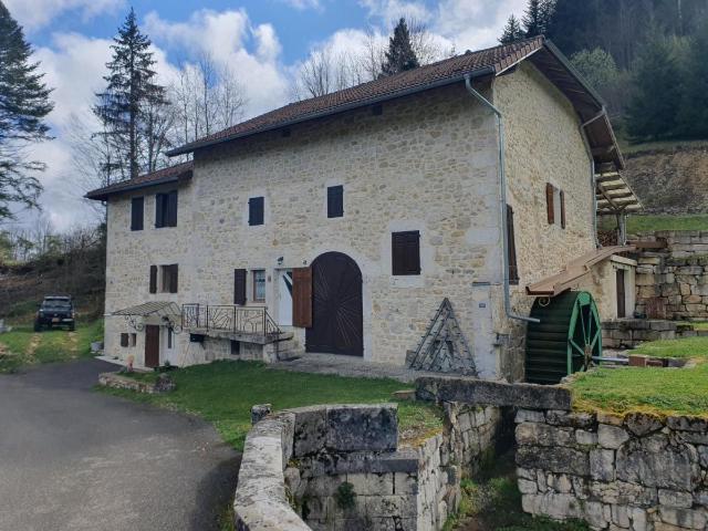 Maison vente à Nantua, Le Poizat