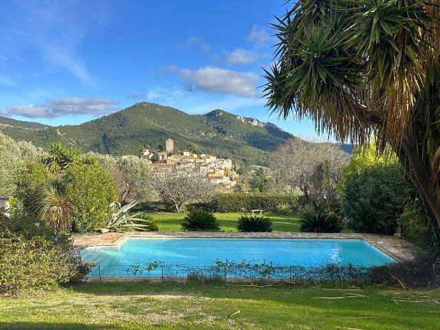 Maison vente à Arrondissement de Toulon, Le Revest-les-eaux