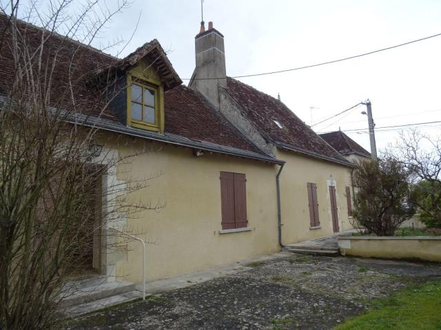 Maison vente à Châteauroux, Le Tranger