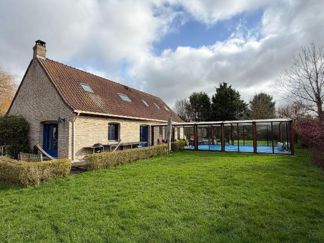 Maison vente à Dunkerque, Ledringhem