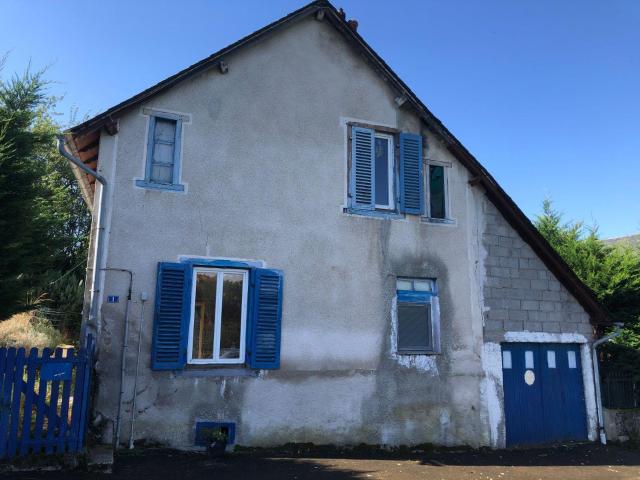 Maison vente à Saint-Flour, Lugarde