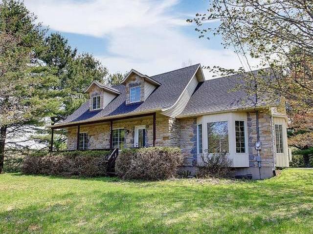 House for sale in Magog
