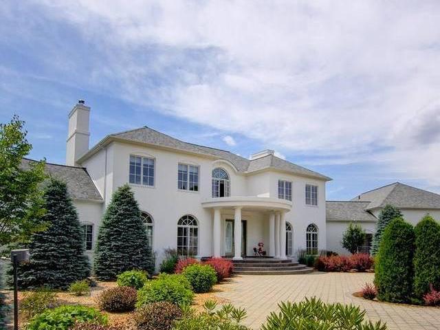 House for sale in Magog