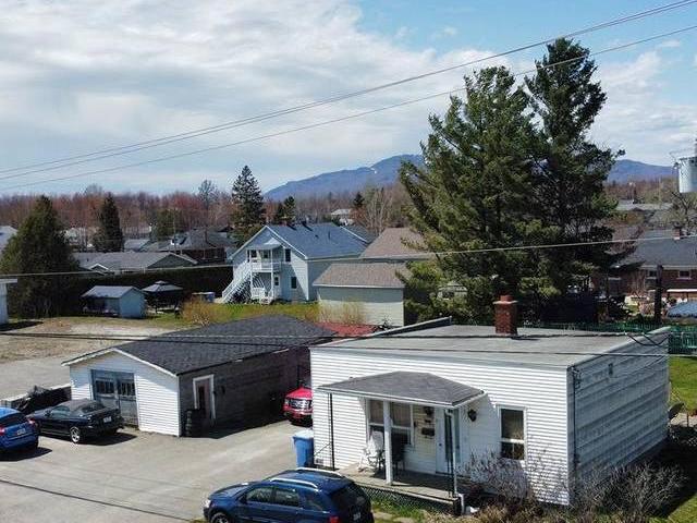 House for sale in Magog