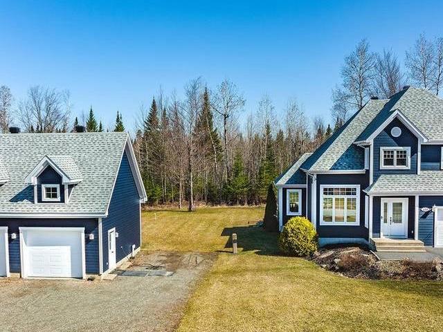 House for sale in Magog