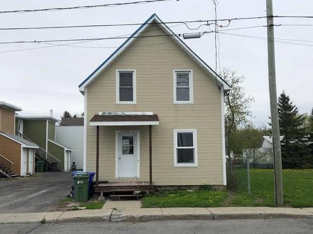 House for sale in Marieville