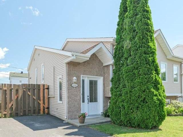 House for sale in Marieville