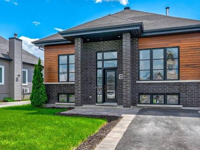 House for sale in Marieville