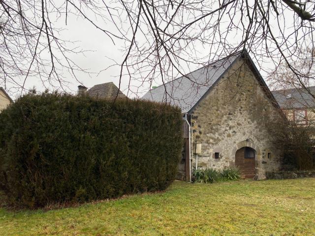 Maison vente à Mauriac, Moussages