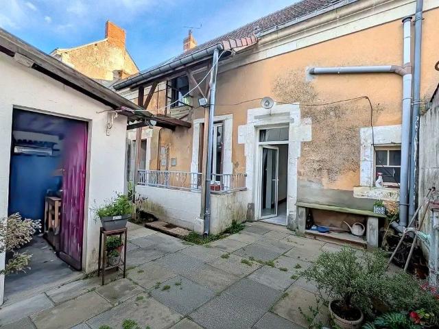 Maison vente à La Flèche, Mayet