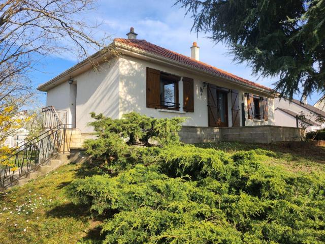 Maison vente à Saint-Amand-Montrond, Meillant