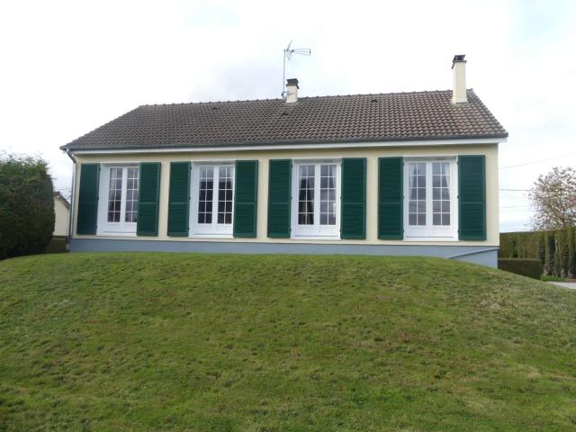 Maison vente à Bernay, Menneval
