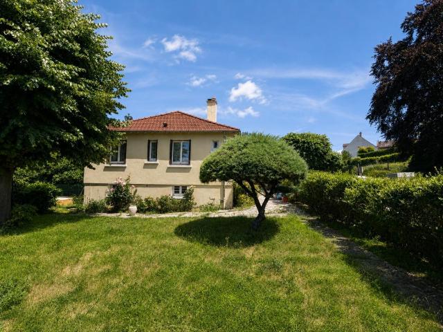 Maison vente à Pontoise, Mériel