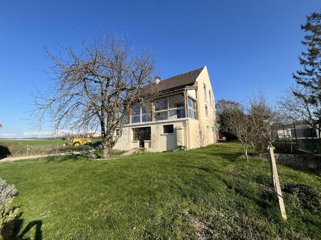 Maison vente à Châlons-en-Champagne, Moncetz-longevas