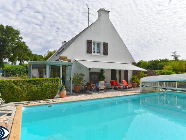 Maison vente à Laval, Montigné-le-brillant