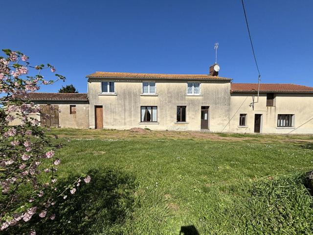 Maison vente à Saumur, Montreuil-bellay