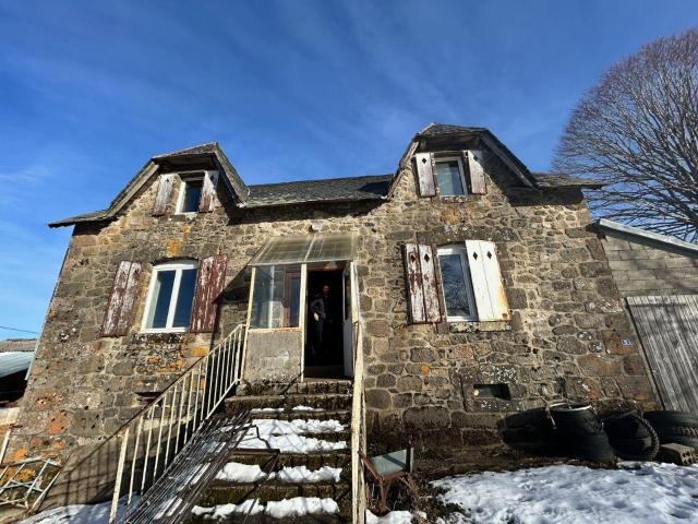 Maison vente à Mauriac, Moussages