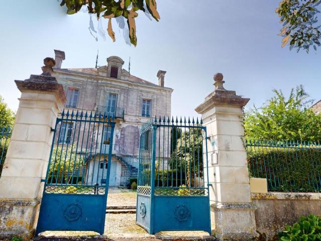 Maison vente à Saintes, Port-d'envaux