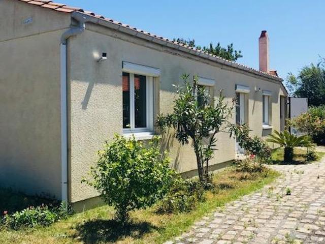 Maison vente à Rochefort, Port-des-barques