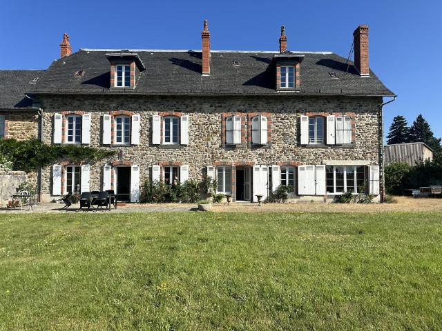 Maison vente à Ruynes-en-margeride