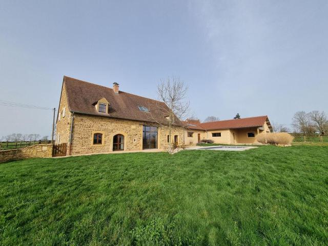 Maison vente à Charolles, Saint-christophe-en-brionnais