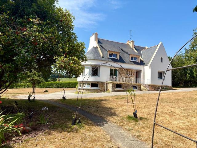 Maison vente à Saint-Hernin, Finistère
