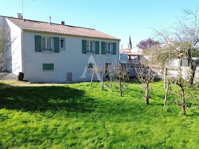Maison vente à La Roche-sur-Yon, Saint-paul-mont-penit