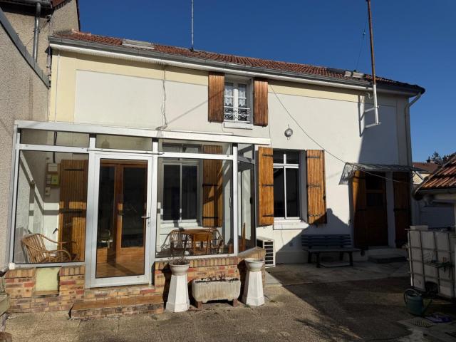 Maison vente à Troyes, Sainte-savine