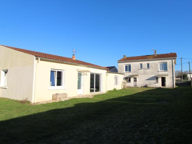 Maison vente à Saintes