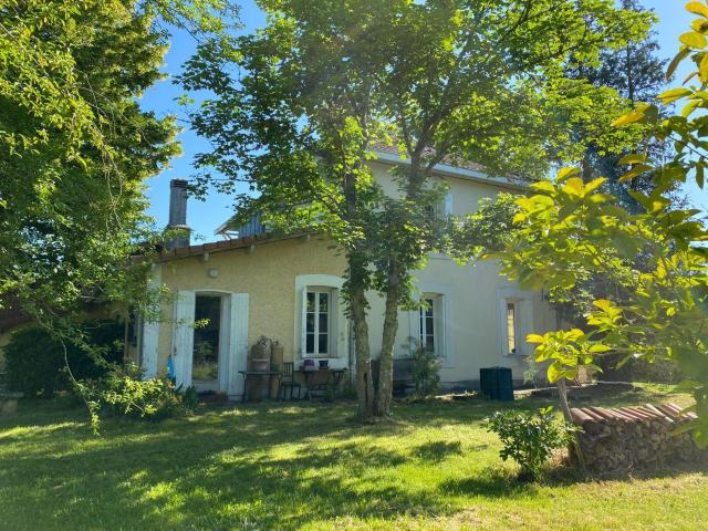 Maison vente à Arcachon, Salles